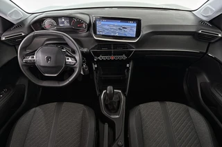 Peugeot 208 1.2 PureTech 75 Active / 8