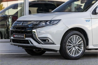 Mitsubishi Outlander 2.4 PHEV Instyle  | SOH 93% | Pano | 360° Camera / 18