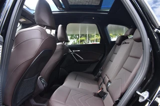 BMW X1 xDrive30e M-Sport | 1e Eigenaar | Schuifdak | Leder | Trekhaak | 12 mnd BOVAG garantie | Whatsapp 06-53188999 / 12