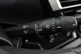 Citroen Ë-C4 X Feel 50 kWh Climate Control Apple CarPlay 18" / 36
