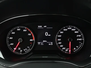 Seat Arona 1.0 TSI Xcellence Launch Edition | Trekhaak | Beats Audio | Navi | Camera / 26