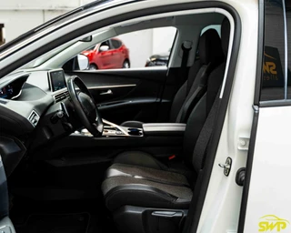 Peugeot 3008 1.2 PureTech Allure | Bi-tone | Navi | Camera | Keyless / 4