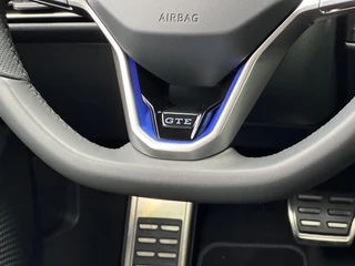 Volkswagen Golf 1.5 eHybrid GTE 272pk Head up | Black Style | IQ light | 360 Camera | Rijklaar incl. garantie / 15