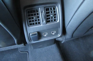 Renault Captur 1.6 E-Tech Plug-in Hybrid 160 R.S. Line Navi, Camera, Stoelverw. / 28