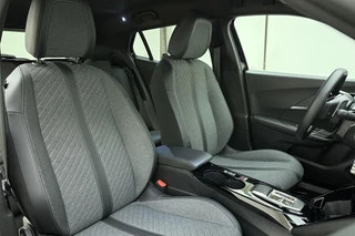 Peugeot 2008 1.2 Hybrid 145 Allure | Climate & Cruise Control | Parkeersensoren voor + achter | AppleCarplay/Android Auto | / 11