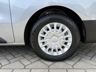 Toyota PROACE Electric Verso LONG EXTRA RANGE DYNAMIC 75KWH 8-PERSOONS ROLSTOELAUTO VERLAAGD-INBOUW-OPRIJPLAAT 2x SCHUIFDEUR / 9