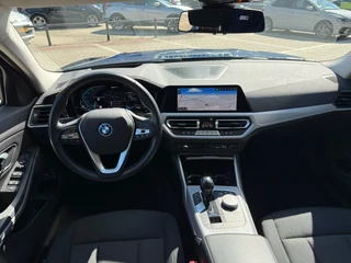 BMW 3-serie Touring 320e High Executive *Laser Koplampen* / 4