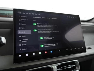 Leapmotor B10 Design ProMax 67.1 kWh | Licht interieur kleur | Navigatie | Rondom camera | 18inch Velgen | Elektrisch bedienbare achterklep | Panoramdak | Stoel verwarming en ventilatie | Stuurverwarming | Uit voorraad leverbaar / 35