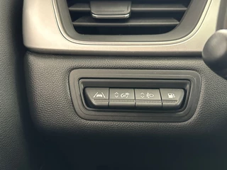 Renault Captur 1.6 E-Tech PHEV 160 Intens Groot Scherm + Navigatie | Parkeercamera | Cruise Control / 27