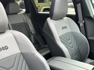 Jeep Compass Summit 74 kWh | Schuif-kanteldak | Massage-stoelen | Handsfree achterklep / 35