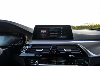 BMW 5 Serie 530e M-Sport  | Leder | Memory | NL Auto / 29