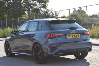 Audi A3 Sportback 35 TFSI edition one 3x S-Line 150pk  | Stoelverwarming | Camera | Virtual Cockpit | DAB | Carplay/Android | Full LED / 26