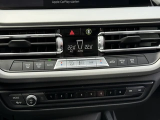 BMW 2 Serie Gran Coupé BWJ 2021 218i 136 PK Business Edition AUTOMAAT | PANODAK | CARPLAY+ANDROID  | NAVI | CLIMA | CRUISE | FULL LED | M-VELGEN | PDC | GETINT GLAS | / 25