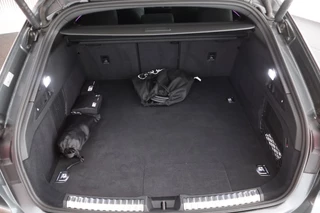 Audi A5 Avant 2.0 e-hybrid 367pk quattro S edition Competition / 50