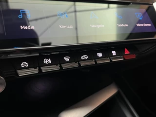 Peugeot 308 Plug-in Hybrid 225 EAT8 Automaat GT  | Schuifdak | Leder | Camera rondom | Focal Audio | / 23