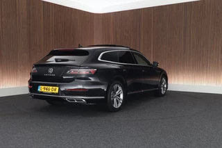 Volkswagen Arteon Shooting Brake 2.0 TSI 190pk DSG R-Line Business+ Keyless Panoramadak DCC Camera Stoelverwarming Virtual Cockpit Navigatie / 12