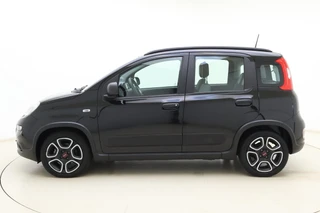Fiat Panda 1.0 Hybrid City Life 69 PK | Airco | Dakrails | Weinig kilometers | Hoge instap | Zuinige motor | Electrische ramen | 5 Zitplaatsen / 6
