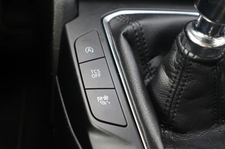 Ford Focus Wagon BUSINESS APPLE/ANDROID PARK-SENSOREN WINTERPACK CLIMA LED ALL-SEASON KEYLESS / 34