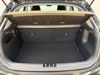 Kia Stonic 1.0 T-GDi MHEV 100pk DCT7 DynamicLine / 22