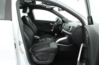 Audi Q2 35 TFSI 150pk S Edition Panoramadak Keyless Virtual Cockpit LED Koplampen S-Line / 14