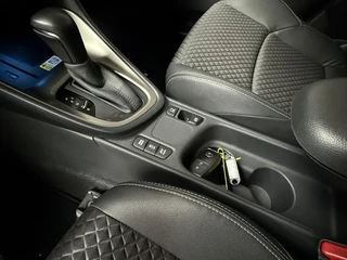 Mazda 2 Hybrid 1.5 Select PANO | CAMERA | CARPLAY | LMV / 25