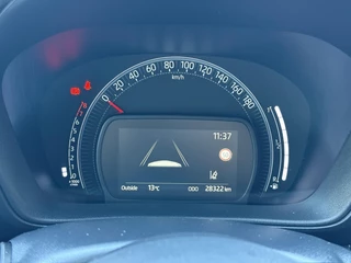 Toyota Aygo X PLAY APPLE/ANDROID LICHTMETALEN VELGEN AD-CRUISE CAMERA NL-AUTO DAB+ / 9