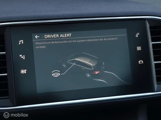 PEUGEOT 308 SW 1.2 PURETECH EXECUTIVE/PANO/LED/TREKHAAK/CARPLAY/CRUISE/LANE ASSIST / 38