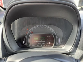 Toyota Aygo X Pulse Automaat APPLE & ANDROID ACHTERUITRIJCAMERA STOELVERWARMING / 14