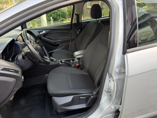 Ford Focus Wagon 1.0 Trend / 13