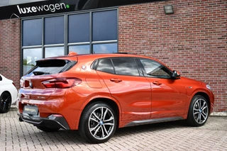 BMW X2 xDrive25e M-Sport  | Pano | HUD | Sunset orange | 19 inch | Camera / 42