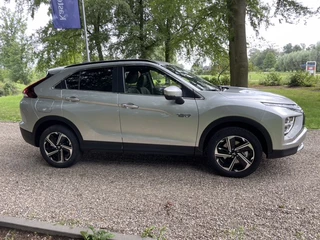 Mitsubishi Eclipse Cross 2.4 PHEV Intense / 6