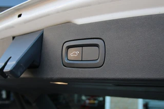 Volvo V60 2.0 T6 TE AWD MomPro / 33