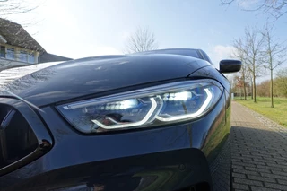 BMW 8 Serie M850i xDrive High Executive  | Carbon Core | Adaptive Cruise | Full Option! | / 24