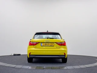 Audi A1 Sportback 25 TFSI Pro Line Zwart dak | Carplay Navigatie | Sportstuur / 10