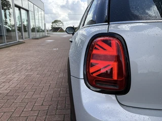 MINI 5-deurs 1.5 Cooper 136pk Bns.Edition 5-drs. NAVI/CARPLAY/CLIMA/CRUISE/PDC/LED / 14