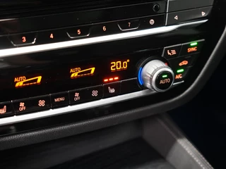 BMW 5 Serie Touring 530e xDrive M-Sport Panoramadak | Adapt. Cruise Control / 38