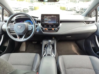 Toyota Corolla Touring Sports 1.8 Hybrid DYNAMIC STOELVERW KEYLESS 17'' LM-VELGEN CLIMA AD-CRUISE APPLE/ANDROID PRIVACY GLASS NL-AUTO CAMERA / 9