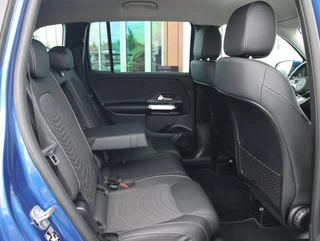 Mercedes GLB 180 Luxury Line | Widescreen |  Apple carplay - android auto / 29