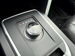 Land Rover Discovery Sport 2.0 TD4 180PK HSE  Panoramadak, Leer, Trekhaak, Camera / 15