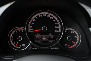 Volkswagen UP! 1.0 Camera Stoelverwarming PDC Cruise-control / 6
