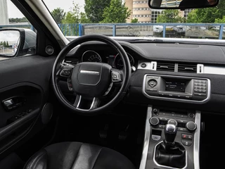 Land Rover Range Rover Evoque 2.2 TD4 4WD 150 PK Pure | Trekhaak | Leder/Alcantara |  Cruise control | Parkeersensoren | 17" / 14