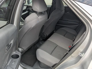 Toyota C-HR 2.0 Plug-in Hybrid 220 Dynamic STUUR- & STOELVERWARMING PARKEERSENSOREN V+A DODEHOEKDETECTIE / 13