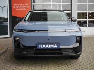 Leapmotor B10 Design ProMax 67.1 kWh | Wltp 434km | 750kg trekgewicht | Stoel en stuur verwarming | 360 graden camera | Lederen bekleding | Panoramadak | Led | Regensensor | Sfeerverlichting | Elektrisch verstelbare voorstoelen / 4