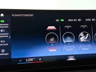 BMW 2-serie Coupé M240i xDrive | M Stoelen | Stoelverwarming | Cruise Control | / 19