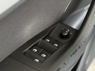 Audi Q3 2.0 TFSI quattro | Dealer onderhouden | Airco | Cruise control / 18