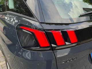 Peugeot 3008 1.2 PureTech Blue Lease Executive / 49