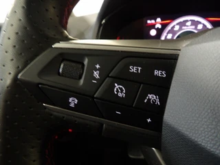 SEAT Arona 1.5 TSI EVO 150pk DSG-7 FR / 15