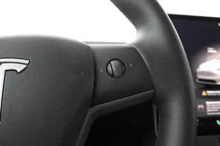 Tesla Model Y Long Range AWD 75 kWh Navigatie, trekhaak! Volleder, Climate / 21