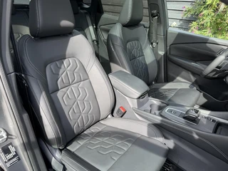 Nissan QASHQAI Tekna 1.3 MHEV 158PK Xtronic Automaat / 17