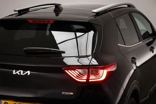 Kia Stonic 1.0 T-GDi MHEV GT-Line | LEDER | STUURVERWARMING | DAB | APPLE | CAMERA / 22
